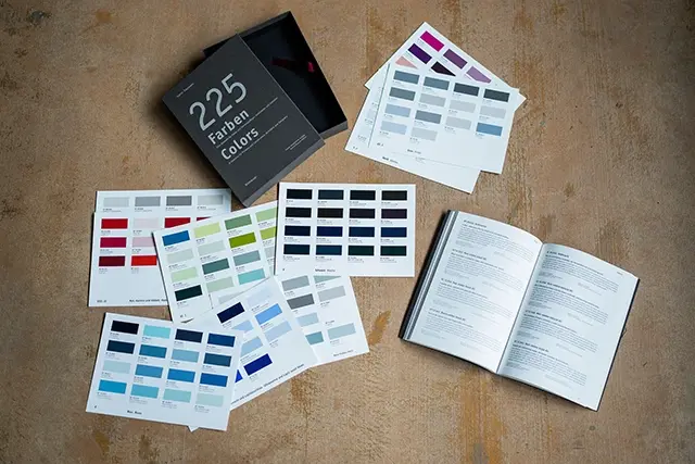 225 Farben